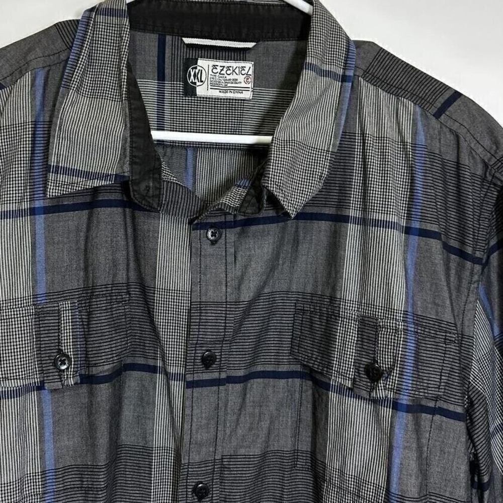 Ezekiel Plaid Shirt Gray Blue Short‎ Sleeve Button Up Men's XXL Casual Outdoor